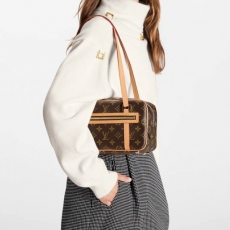 루이비통 모노그램 시테 숄더백