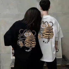 로에베 수입고급 타이거 로고 반팔 티셔츠