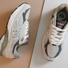 뉴발란스 990V3 메이드 인 USA 문빔 그레이