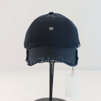 발렌시아가 BB 피어싱 빈티지 볼캡