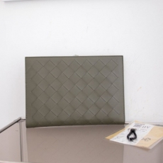 [BOTTEGA VENETA]  빅 인트레치아토 오픈 파우치